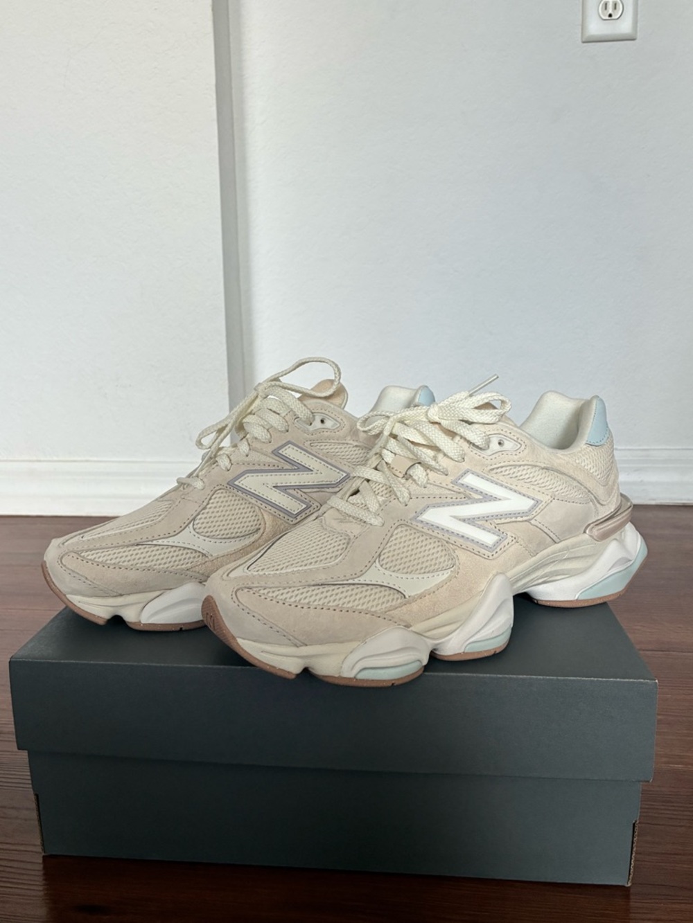 New without Tags New Balance 9060 Bisque Frosted Glass Men’s Size 10